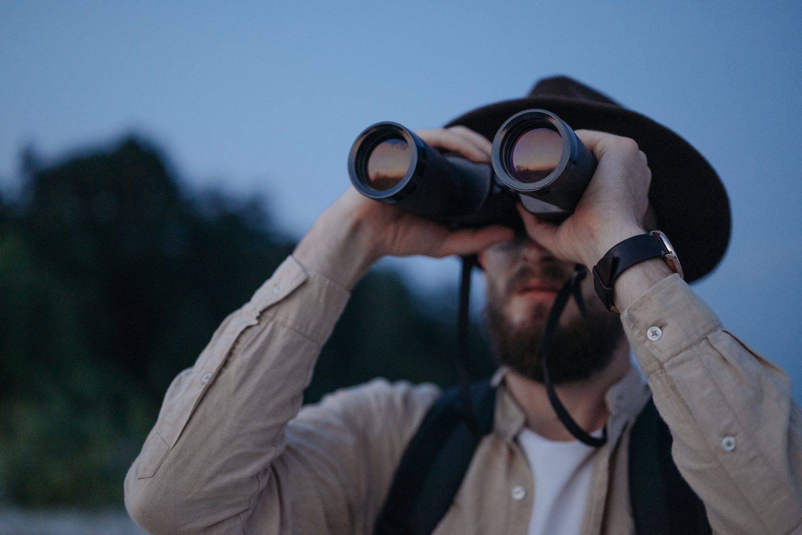 Explore Our Spotting Scopes